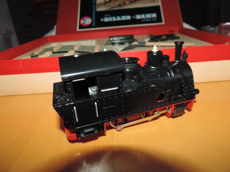 Biller Bahn Güterwagen-Set mit Dampflok zum auzfziehen  Spur O -4- - Bild 2 von 4