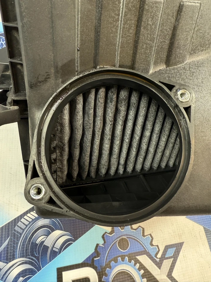 Hyundai Genesis 2010 cupé 2,0 t - caja de admisión de aire de fábrica con filtro OEM Foto 2 de 4