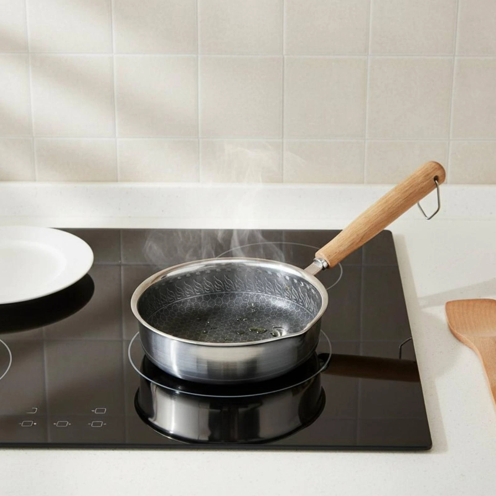 Hexagonal Pattern Frying Pan Uniform Heating Distribution Stainless Steel