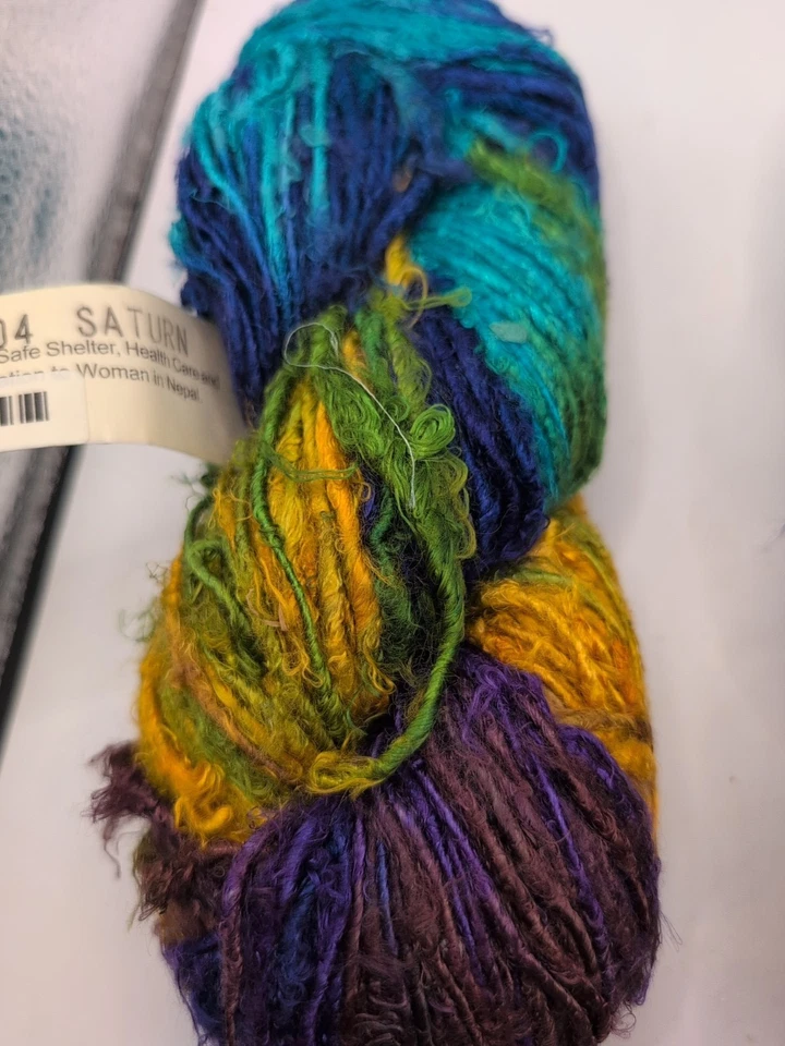 Hilo de luna de mango teñido a mano 100 % viscosa 150 yardas X,2 colores 1404 Saturno  Foto 3 de 4