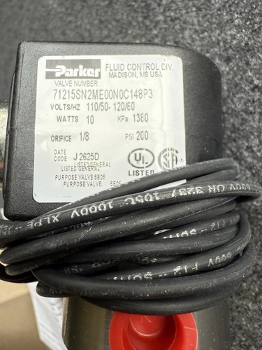 New Parker Water Solenoid 71215SN2ME00N0C148P3 1/4" NPT Solenoid 110/50-120/60
