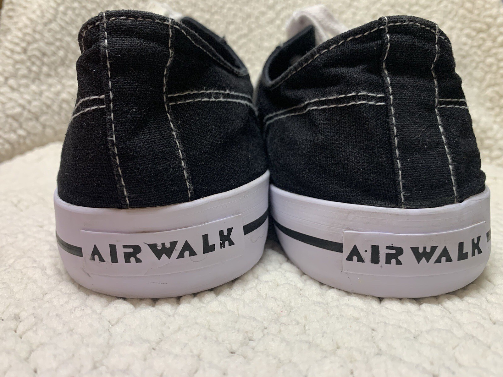 airwalk canvas low trainers