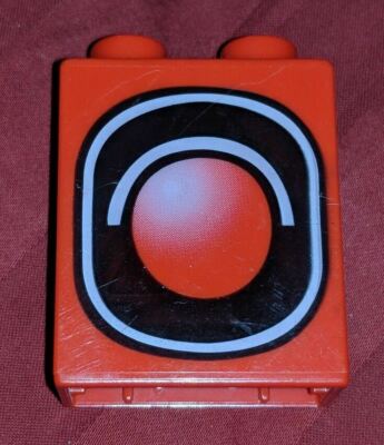 LEGO DUPLO 2X1X2 RED STOP LIGHT SIGN DECAL PIECE PART CITY TOWN TRAFFIC SIGNAL