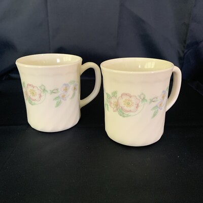 Arcopal France Coffee Tea Mug Cup Milk Color Glass Set 2 Flower Pattern