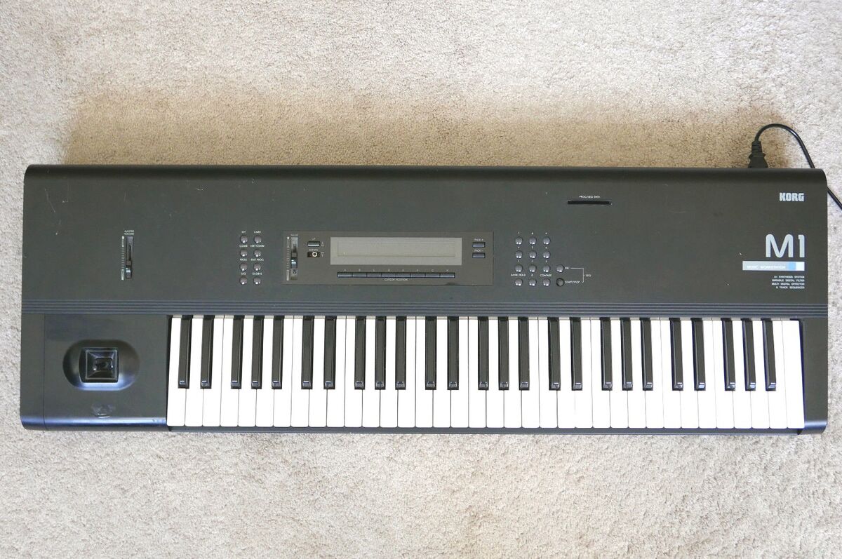 Working KORG M1 Music Workstation - Original Factory Sounds Working KORG M1 Music Workstation - Original Factory Sounds