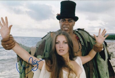JANE SEYMOUR signed Autogramm 20x30cm JAMES BOND in Person autograph COA