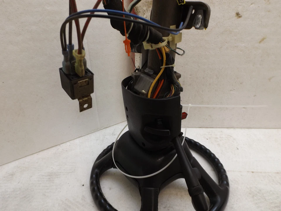 1998-2005 GMC Sonoma Steering Column Assembly Used OEM 26083487 Foto 3 de 4