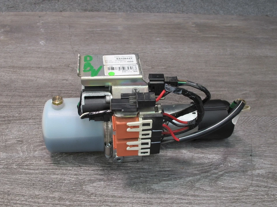 08-13 BMW E88 135i CONVERTIBLE TOP ROOF HYDRAULIC PUMP MOTOR 7171303 OEM - Image 4 of 4