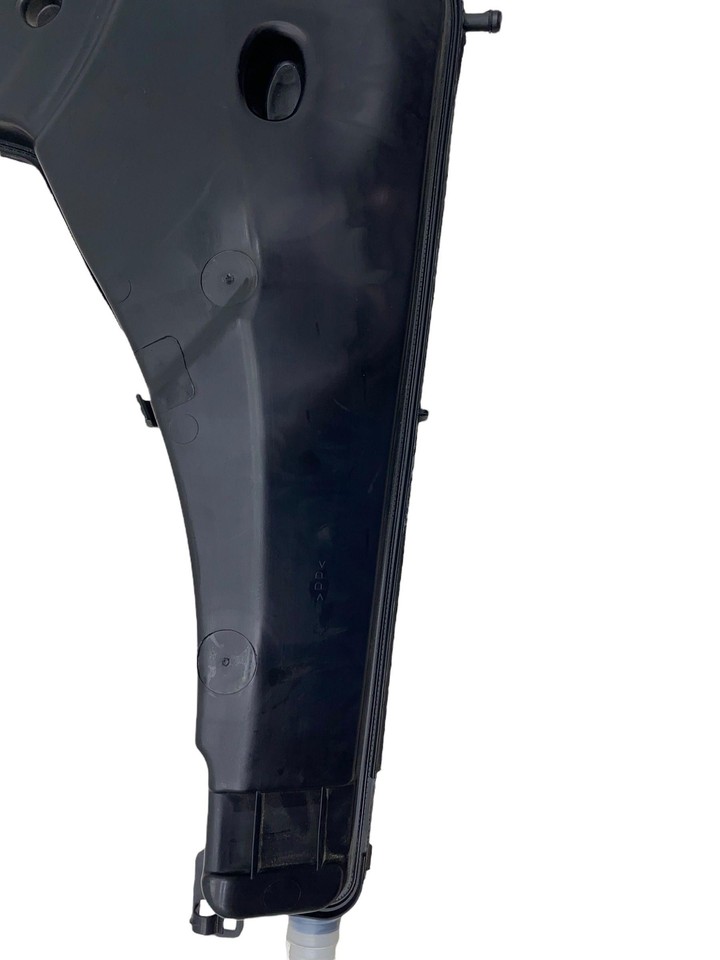 2022 2024 BMW X4 G02 OEM WINDSHIELD WASHER FLUID RESERVIOR BOTTLE