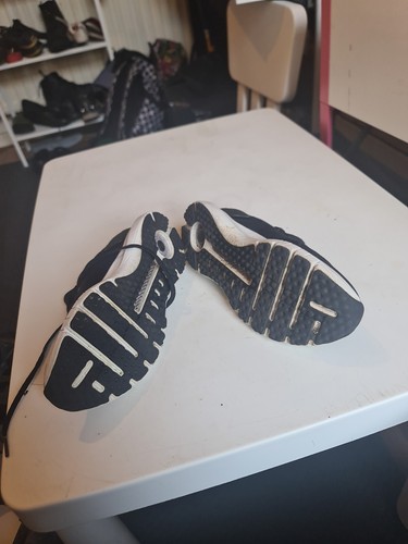 Here Is This Under Armour For You Black Used But Still In Good Condition. - Picture 11 of 24