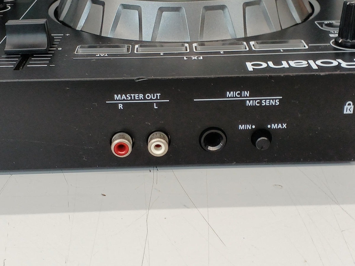 Roland DJ-202 2CH 4-Deck DJ Controller Serato USB Bus Powered
