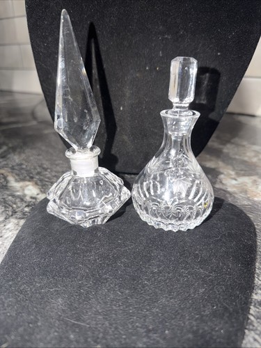Small Etched Glass Perfume Bottles (2) - 第 1/3 張圖片