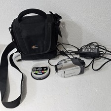 SONY HANDYCAM DCR-DVD105 VIDEO DISC CAMCORDER WITH CASE, CHARGER Cables WORKS
