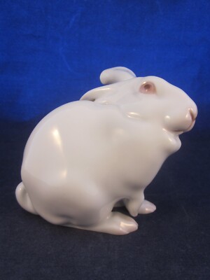 B&G Bing & Grondahl 1599 Bunny Rabbit White Glossy Porcelain