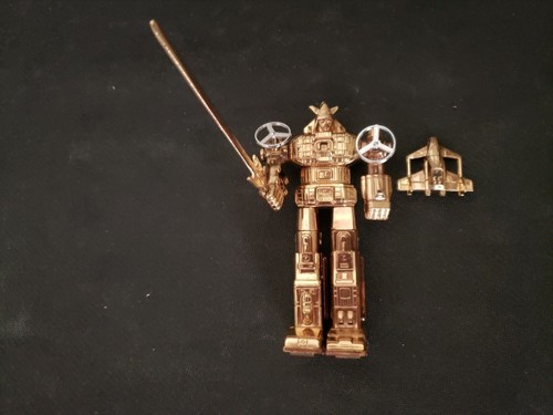 Kikoukantai Dairugger XV Action Figure Vintage Rare Collectible Gold color