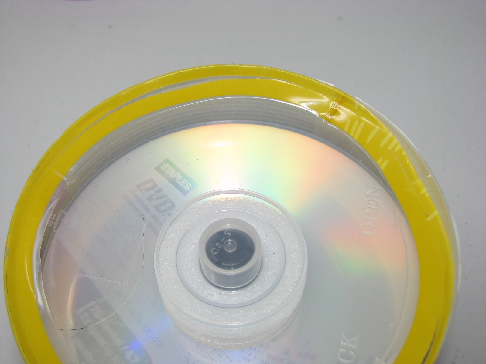 Staples DVDR Recordable 4.7GB 16X Spindle 100 Pack (12735) 622853 New