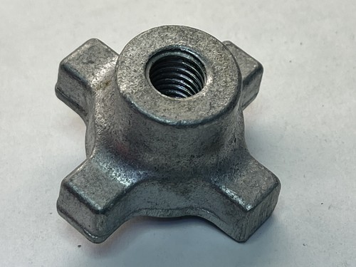 Carr Lane 4 Point Lobed Aluminum Hand Knob 2" Across 1/2-13 ” Threaded (NOV36) - Picture 2 of 3
