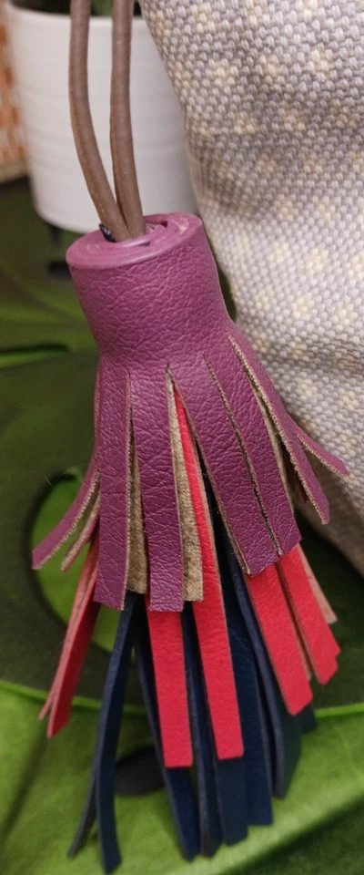 RELIC by Fossil ~ Oh Happy Day ~ Tote Handbag 16x11" ~ Colorful Floral ~ Tassel - Image 2 of 4