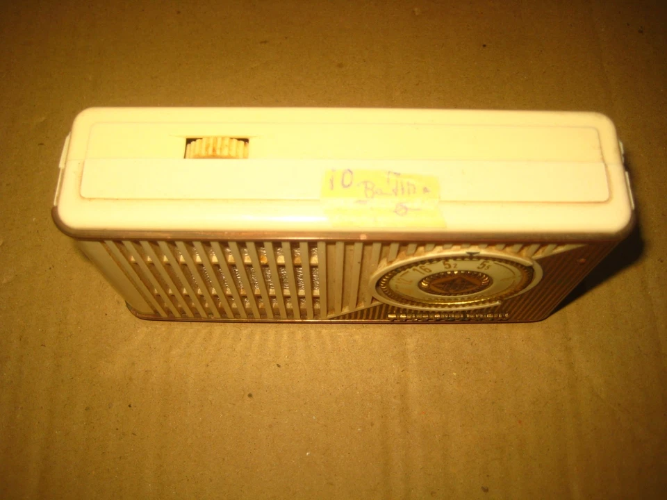 8) Telefunken Partner - Taschenradio - Bild 2 von 4