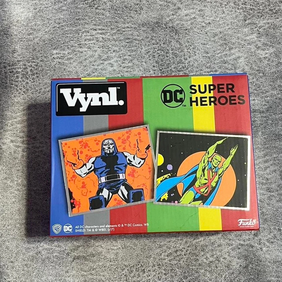 Funko Pop Vynl Darkseid y Martian Manhunter Foto 4 de 4