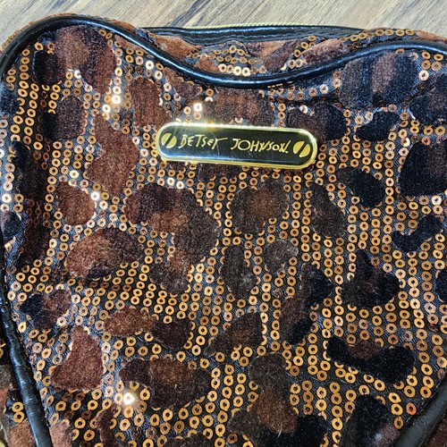 BETSEY JOHNSON Cheetah Print SPARKLE HEART SHAPED CROSSBODY PURSE CHAIN Strap - Picture 8 of 13