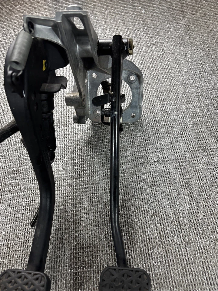 montaje freno y embrague bmw 325xi 2004  Foto 4 de 4