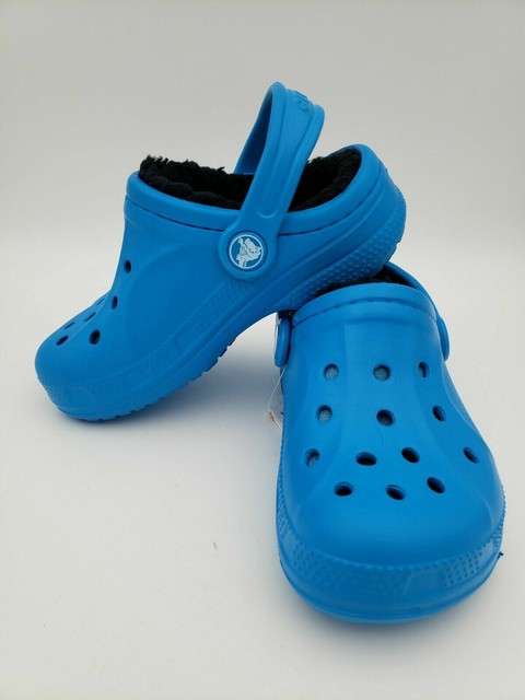crocs fleece lined