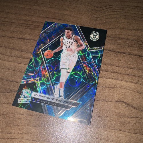 2018-19 PANINI SPECTRA GIANNIS ANTETOKOUNMPO BLUE SCOPE PRIZM #34 BUCKS #16/75 - Picture 5 of 9