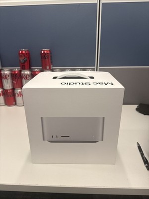 Apple Mac Studio M3 Ultra 32/80C/512GB RAM/1TB SSD