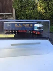 Oxford Diecast Haulage ,1:76th DAF Curtainside RA Howie Ltd edition 832/2,000