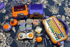 V Tech V Smile, PC Pal, Games Lot. NO Power Cords!! Runs On Batteries Only!
