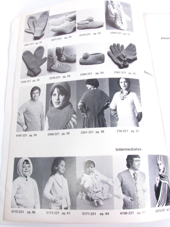 Bernat Complete Knitting Book No. 221 Learn to Knit Illustrated Vintage Guide - Image 3 of 4