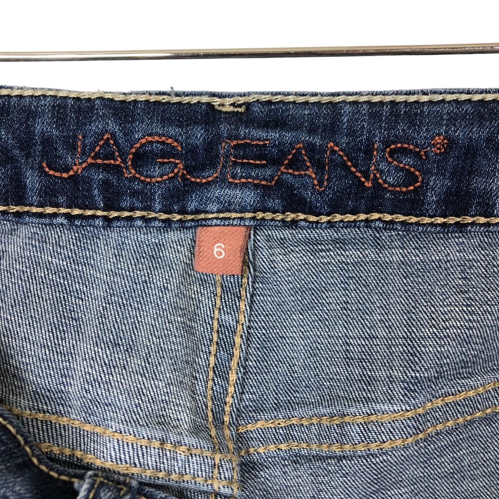 Jag Women's Girlfriend Jeans Sz 6 (30 X 29) Distressed Cotton Stretch Med Wash