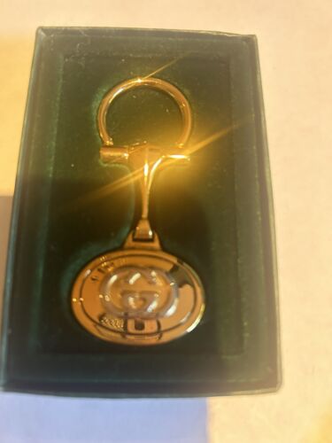 Gucci Authentic Key Chain Gold in box - Picture 2 of 3