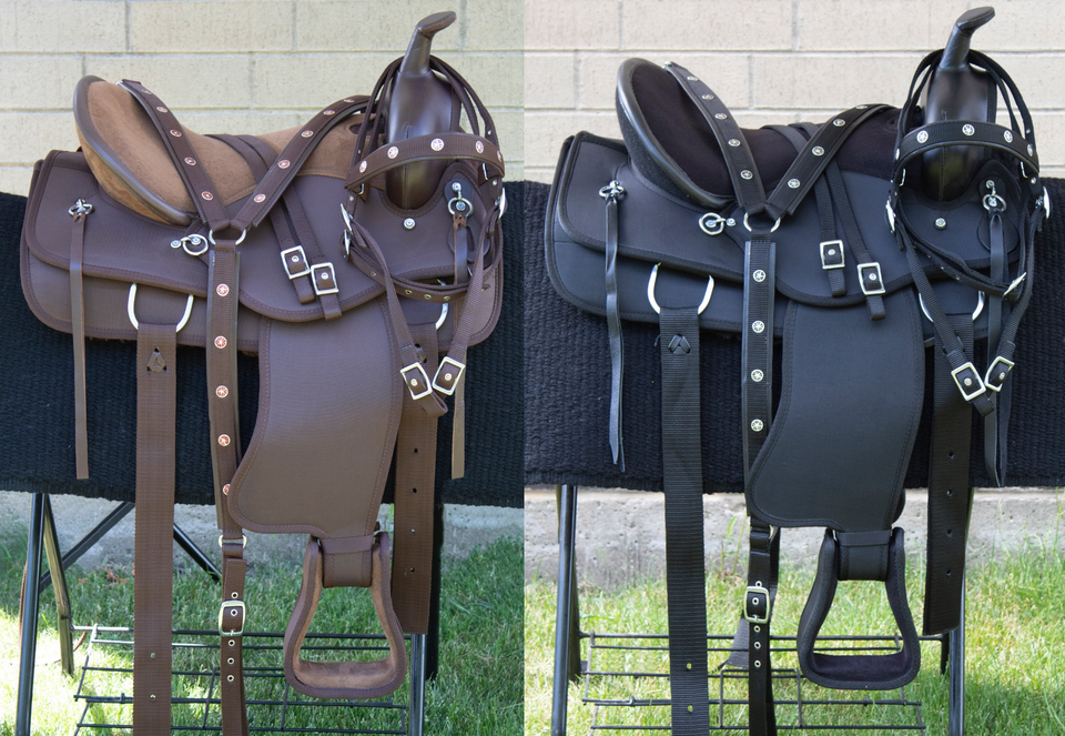 Ensemble d'assiettes mammaires Western Horse Trail baril Ensemble d'assiettes mammaires Western Horse Trail baril