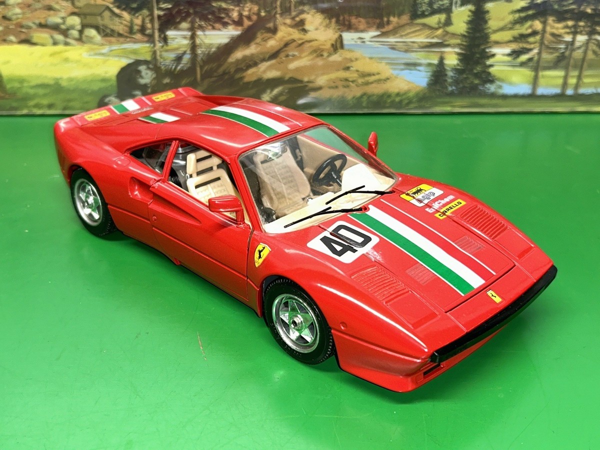 ミニカー burago Ferrari GTO (1984) 1/18 s-l1200.jpg