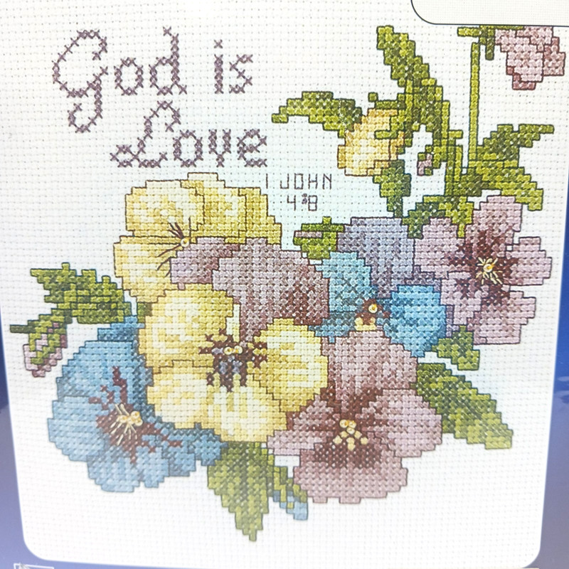 New GOD IS LOVE Cross Stitch Kit Leisure Arts 114908 Praying Hands Collection