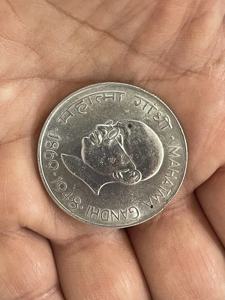 Antigua moneda de plata esterlina de Mahatma Gandhi India 10 rupias 1969 Foto 2 de 4