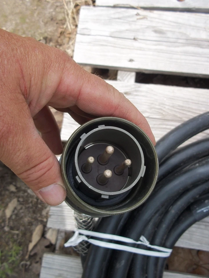 MILITARY ARMY SURPLUS P.D.I.S.E CABLE 110V 60HZ FOR S250  SHELTERS NOT GENERATOR - Image 4 of 4