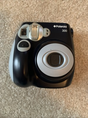 Polaroid 300 Instant Camera PIC-300 Black- Red Lights Blink When Turned On 