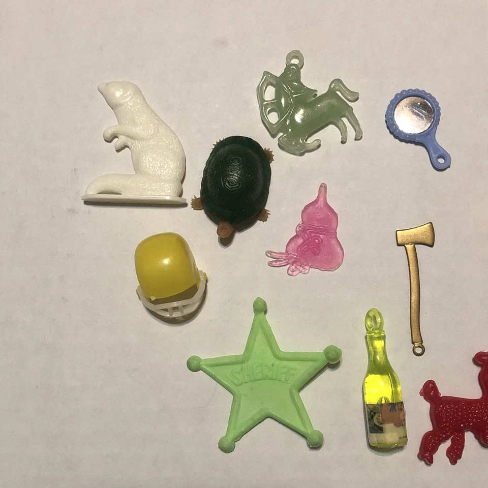 Lote de 15 mini juguetes vintage Crackerjack Gumball Charm Premios celuloide Foto 2 de 4