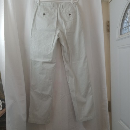 Amazon Essentials Herren klassische Passform flache Vorderseite Chino Hose 31W 32L - Bild 6 von 11