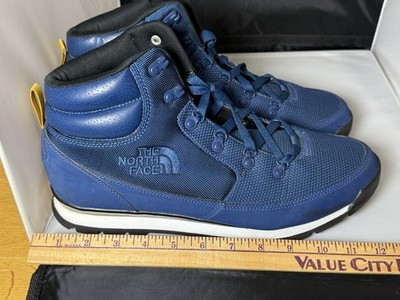 The North Face Back-to-Berkeley Redux Mesh boots in a blue colorway. Size 13