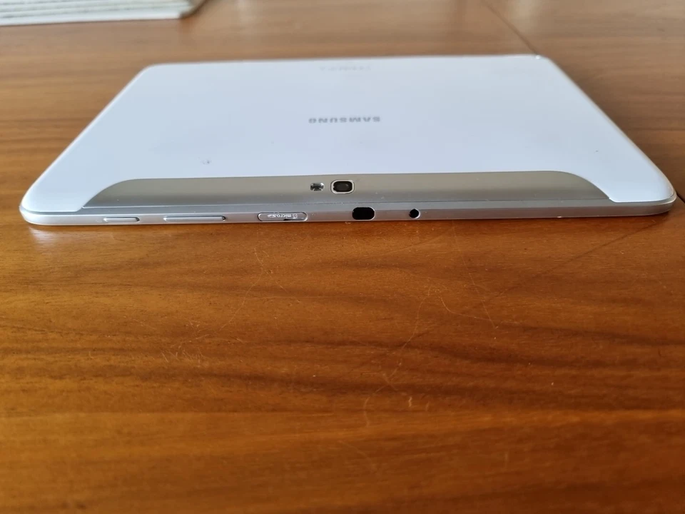 Samsung Galaxy Note 10.1 GT-N8010 White Wi-Fi Android Tablet - Image 4 of 4