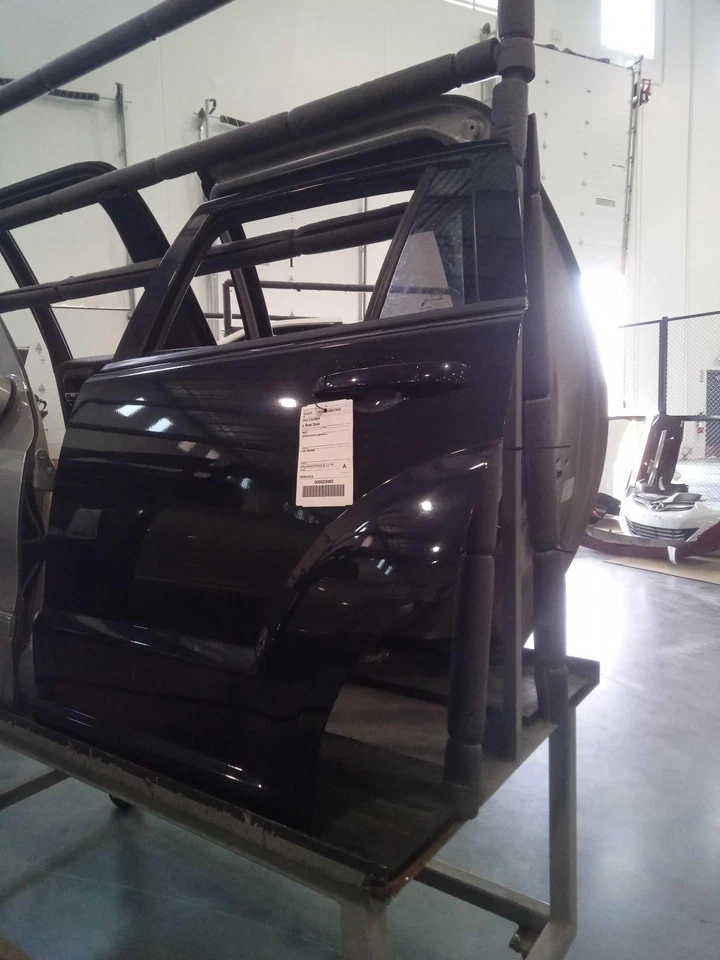 Conjunto de puerta trasera izquierda usado lado trasero se adapta a: Dodge Caliber 2011 ventana eléctrica Foto 2 de 4