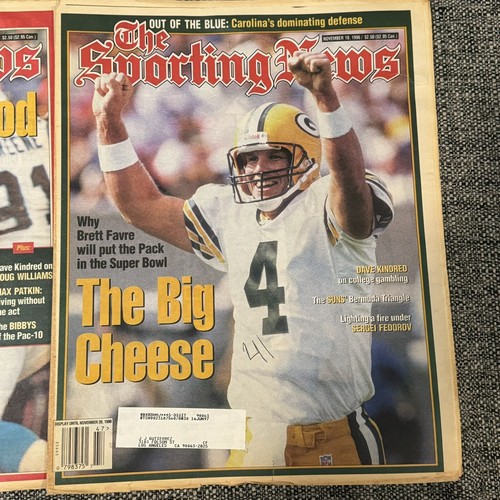 The Sporting News NFL Lot 2 Vintage Greebay Packers Football 96 97 Brett Favre - Picture 2 of 12