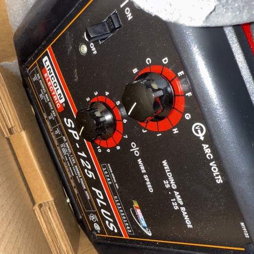 Lincoln Electric SP-125 Plus MIG Welder Kit 120V Wire Feed NEW NIB + EXTRAS - Picture 18 of 24