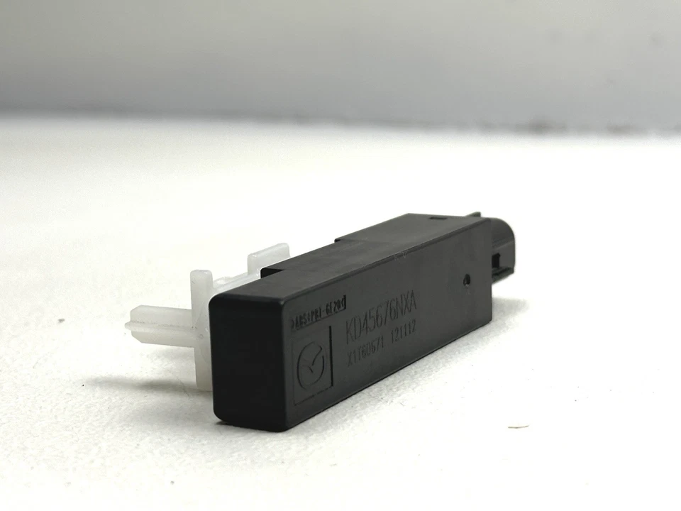 RECEPTOR ANTENA ENTRADA REMOTA SIN LLAVE OE MAZDA CX-5 2013-2016 KD45676NXA Foto 2 de 4