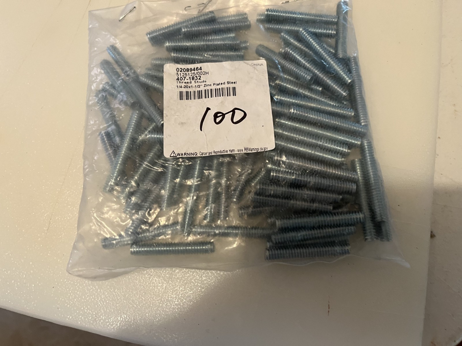 Zinc Plated Steel Threaded Studs, RH, 1/4"-20 x 1 1/2" Length, Pkg of 100 Pcs