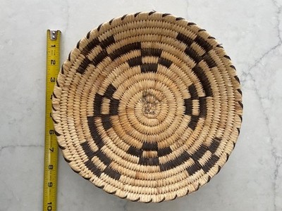 Tohono O odham Vintage Coiled Tray Basket , older Ex. Cond.